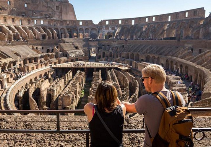 Visita guiada del Coliseo, el Foro y el Palatino con acceso preferente