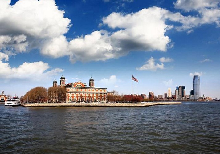 Fähre zur Freiheitsstatue & Ellis Island – VIP-Ticket