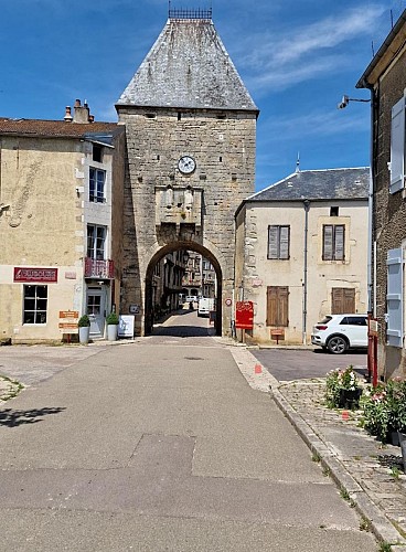 Le Faubourg - Noyers