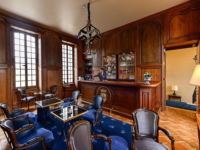 chateau-d-audrieu-petit-salon