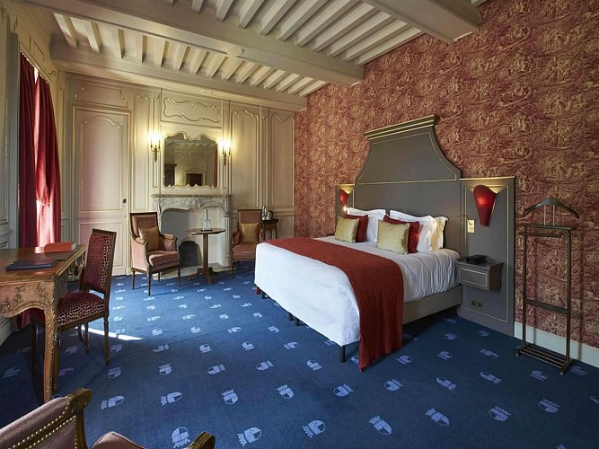 chateau-d-audrieu-chambre