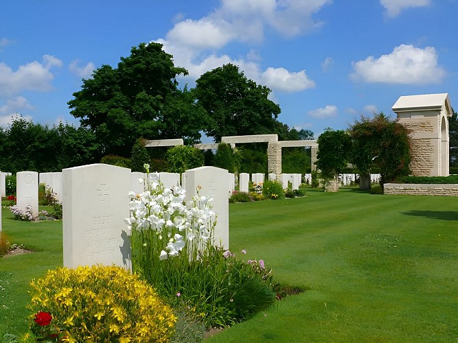 Cimetière Militaire Britannique de Tilly-sur-Seulles