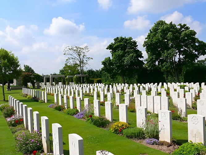 Cimetière Militaire Britannique de Tilly-sur-Seulles