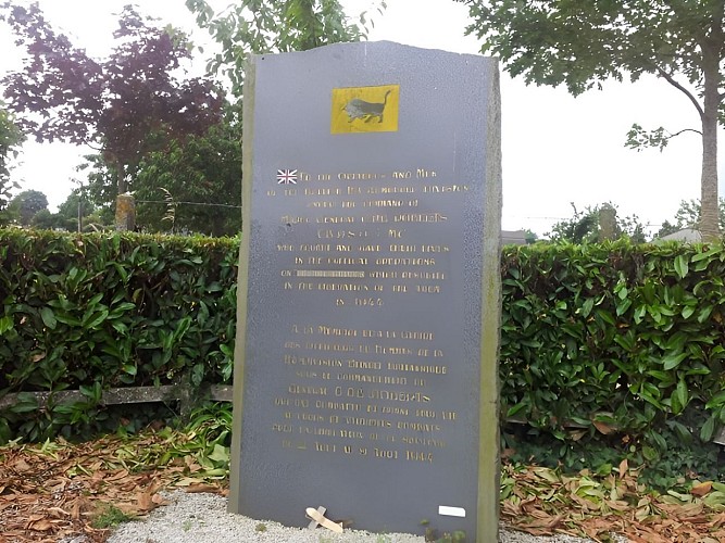 Stèle commémorative de la Bataille du Périer