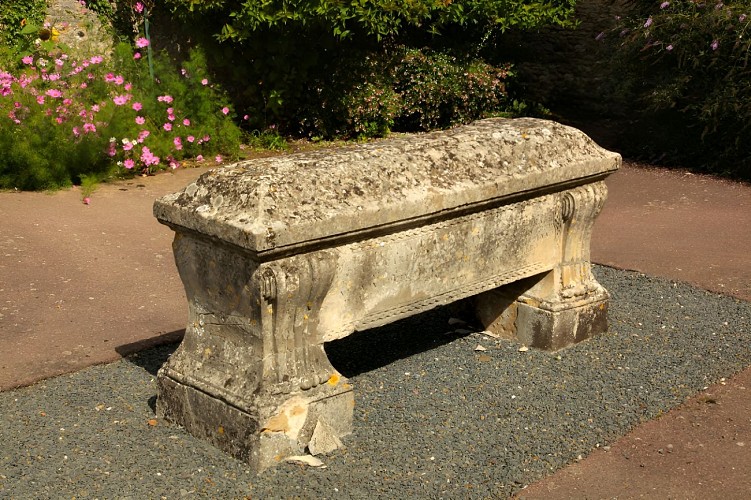 Cesny-Bois-Halbout-7