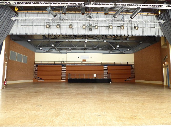 AGORA Grande Salle Sans Gradins (2)