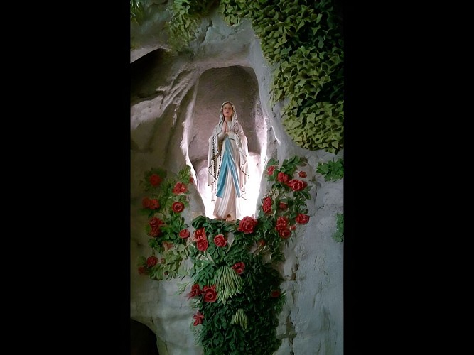 Bonneville la louvet grotte