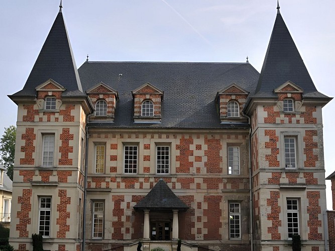 w-1600-h-1600-zc-5-hotel-de-montpensier-2-1594738338