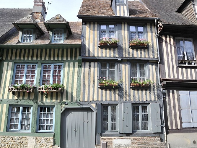 w-1600-h-1600-zc-5-les-rues-de-vaucelles-et-saint-michel-2-1596275833