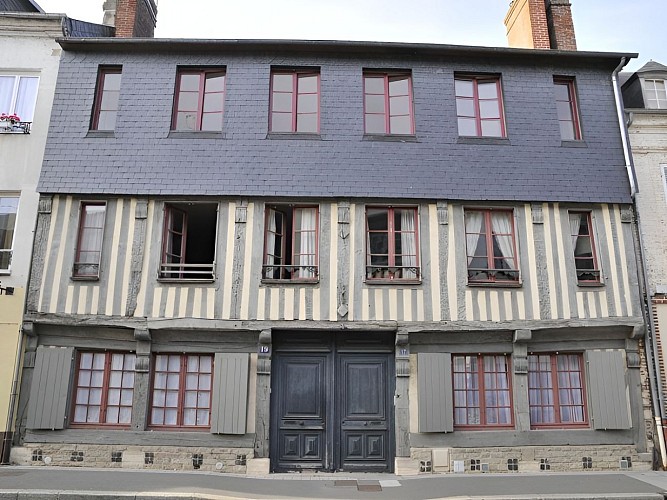 w-1600-h-1600-zc-5-les-rues-de-vaucelles-et-saint-michel-3-1596275851