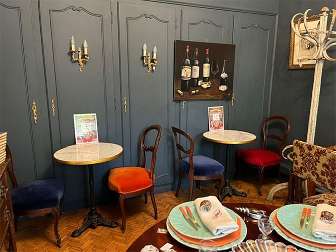 thumbnail_SALON DE THE 1 (1)