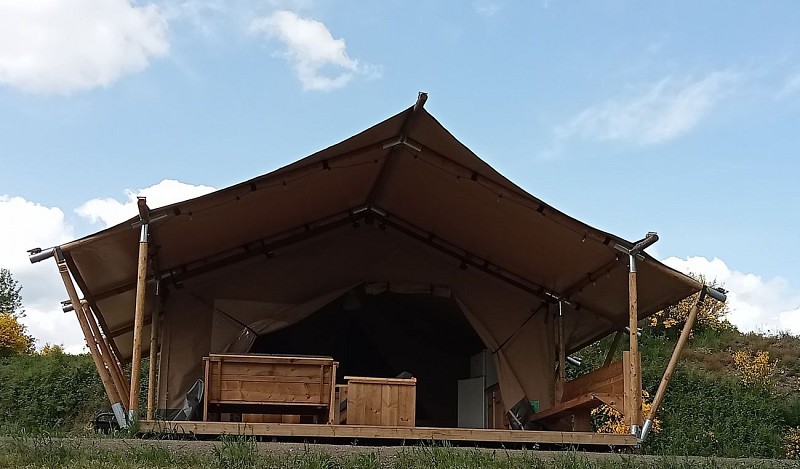 camping-la-perle-creuse-tente safari-5personnes-Nevada-vue extérieure