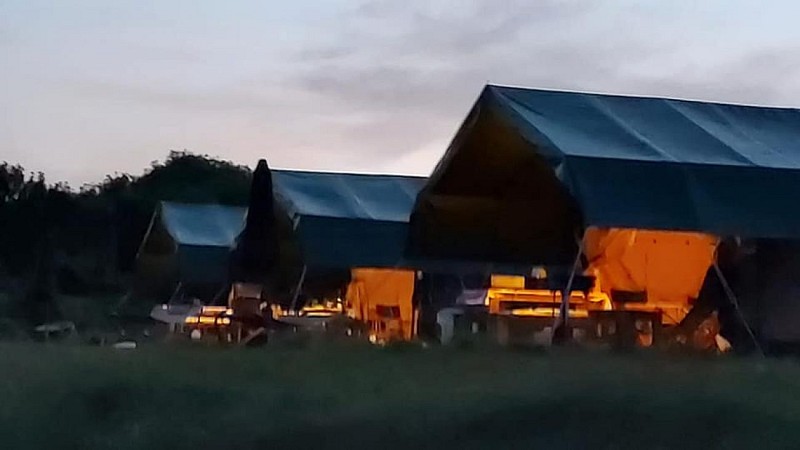 Camping-la-perle-tente-safari-6personnes-de nuit