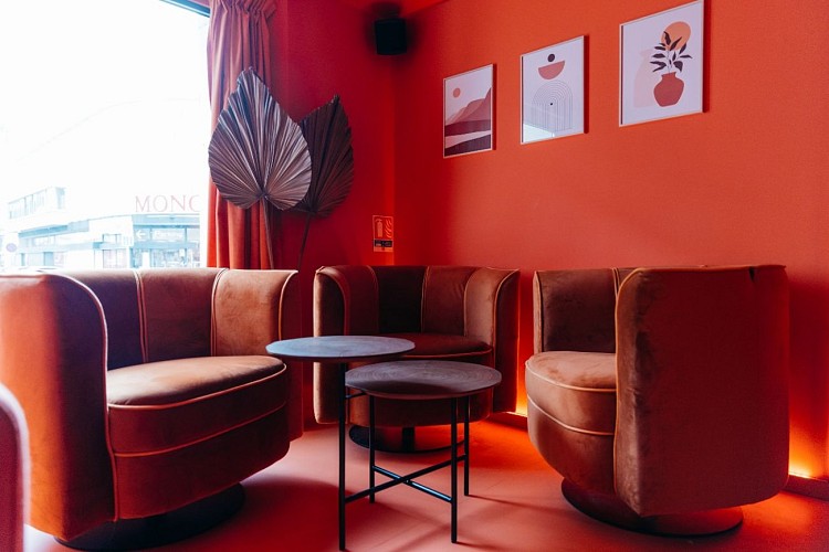 Salon-orange-Ambar