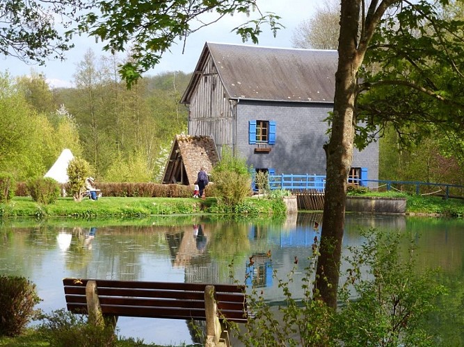 Moulin Amour - SAINT OUEN DE PONTCHEUIL 1