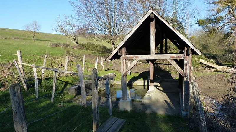 ©st pierre de Bailleul.lavoir