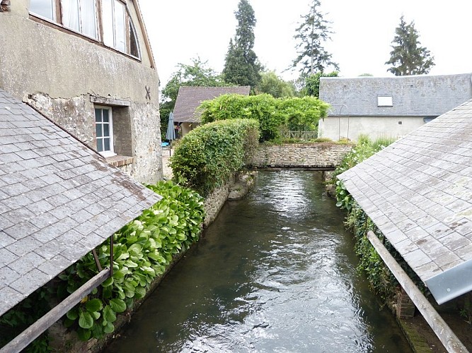 circuit découverte - La croix st leufroy. double lavoir