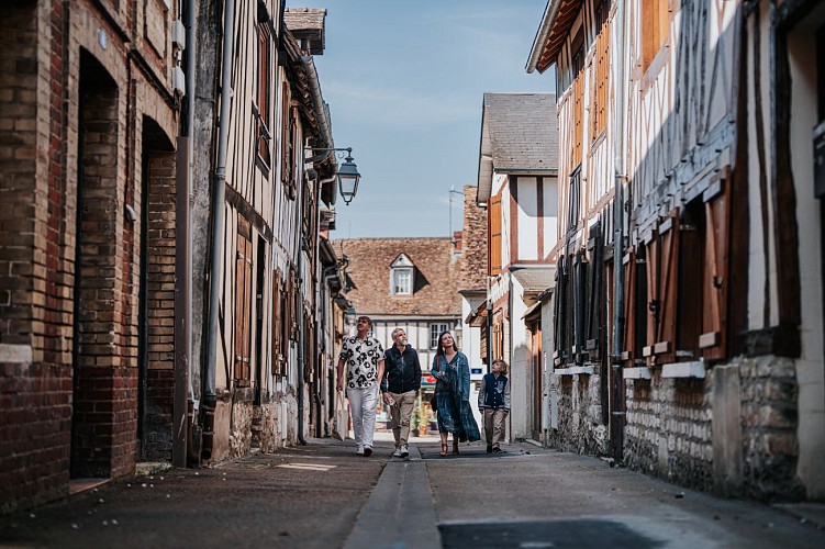 Balade augmentée :Pont-de-l'Arche medievale
