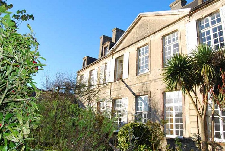 Valognes_Hôtel de Grandval Caligny