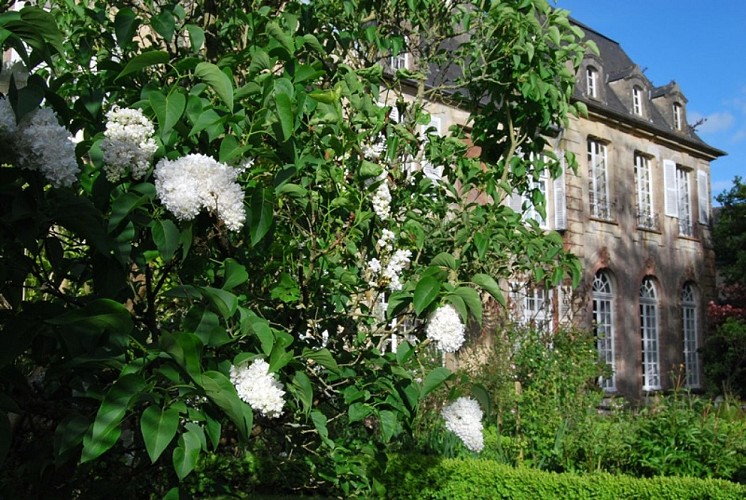 valognes-hotel-de-grandval-caligny-1