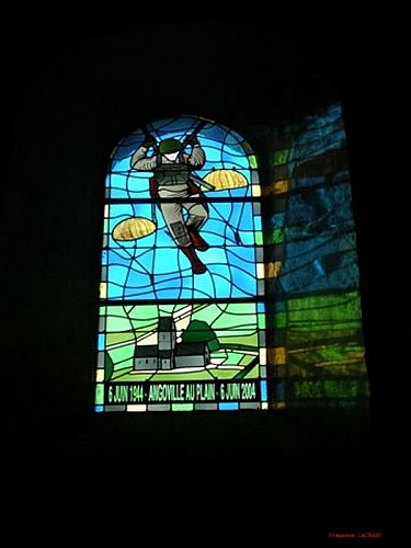 Angoville au Plain_Vitrai©S. Cachard