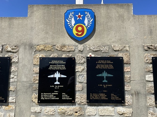 Zoom plaque C47 2 - PICAUVILLE
