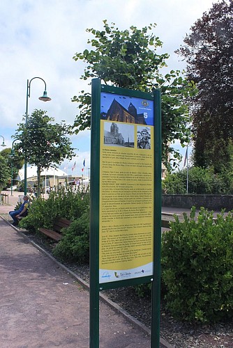 sainte-mere-eglise-circuit-historique-5©OT Baie du Cotentin