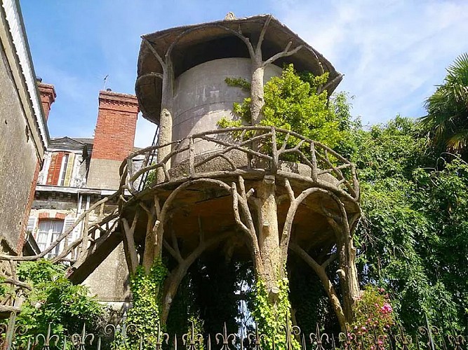 Pontorson_La_Citerne_a_eau