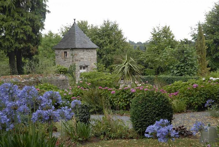 Saussey_Jardin du manoir de Saussey