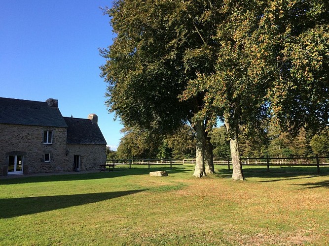 maupertus-sur-mer-manoir-10