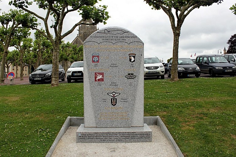 Monument AVA_Sainte Mère Eglise©OT Baie du Cotentin (2)