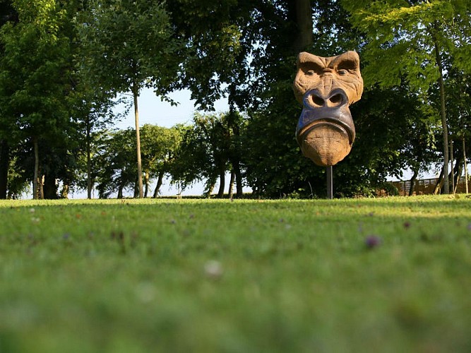 Centre-d-art-contemporain-de-la-Matmut-1-Arnaud-Bertereau-Agence-Mona---2013-3