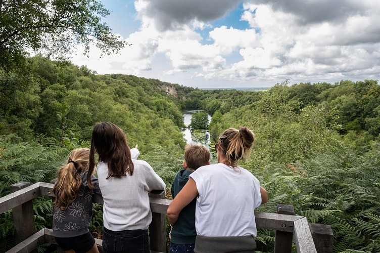 -Thierry-Houyel-mont-castre-3BD