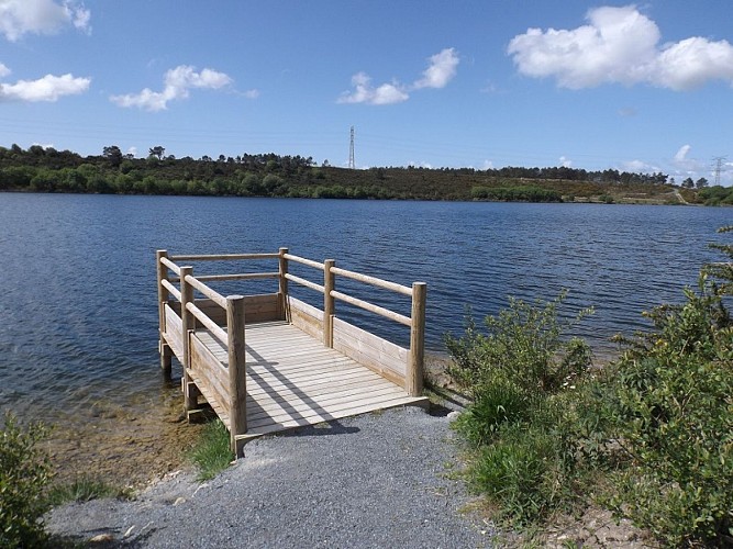 millieres-lac-des-bruyeres-ponton