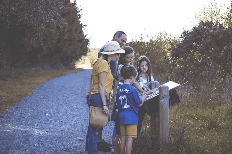 Millières- lac-des-bruyeres_©clairedrapier