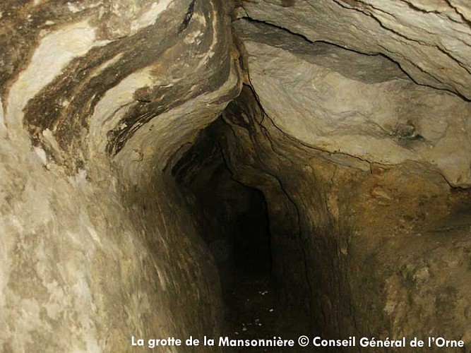 La grotte de la Mansonnière