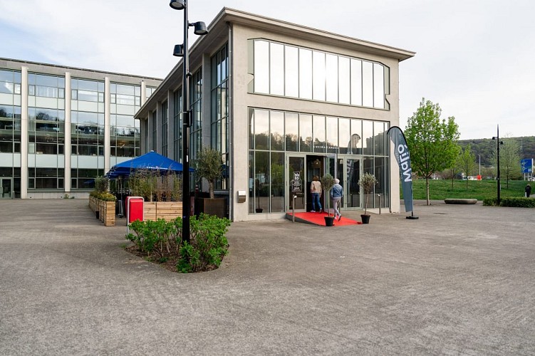 WhatsApp Image 2025-10-07 at 10.48.03 (2)