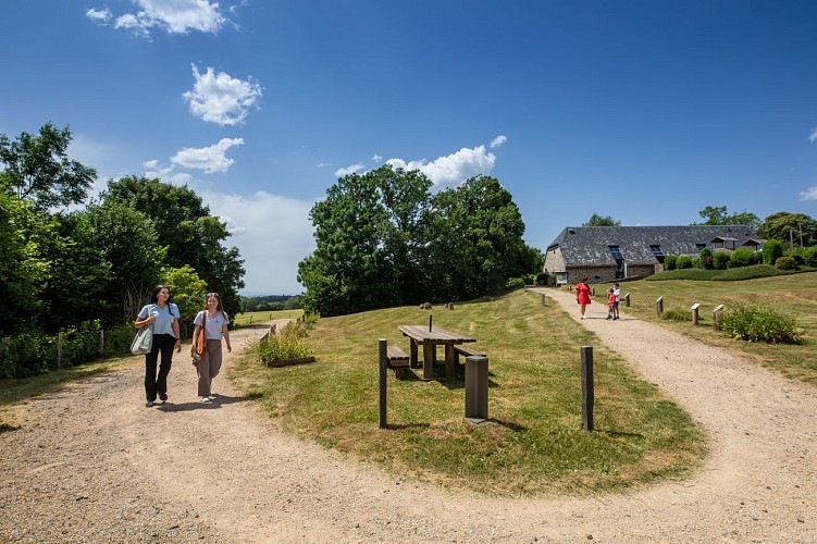 A/R La Maison de la Salers" - 2 kms