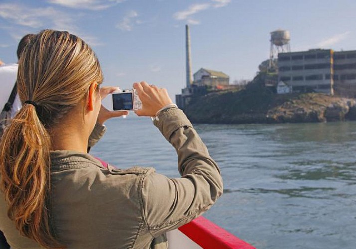 Schiffsrundfahrt auf der Bucht von San Francisco - Golden Gate Bridge und Alcatraz