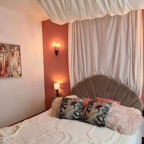 A L'OMBRE DU CLOCHER