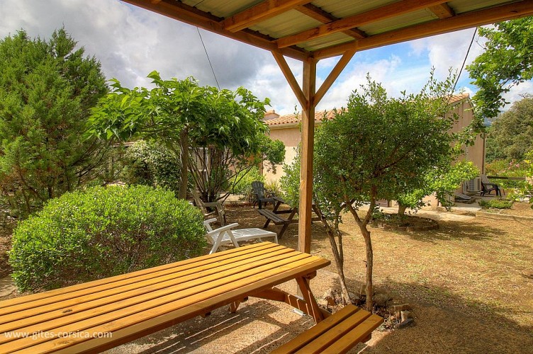 CHEZ ZELIA ET JACQUES