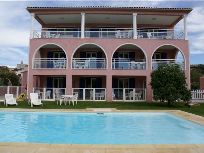 N-1-AURORE-VILLA-ROMANA--2-7d967d60221244c38177480614fae76a