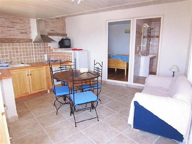 100_1299-20061106-160511