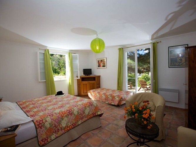 CASA-VANELLA-080cb35cb0fa476fa832f791e79a8489