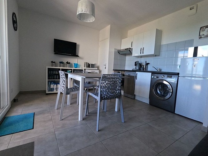 F2922A5A-F9BC-42AE-8F6A-5C5B0CCE4588