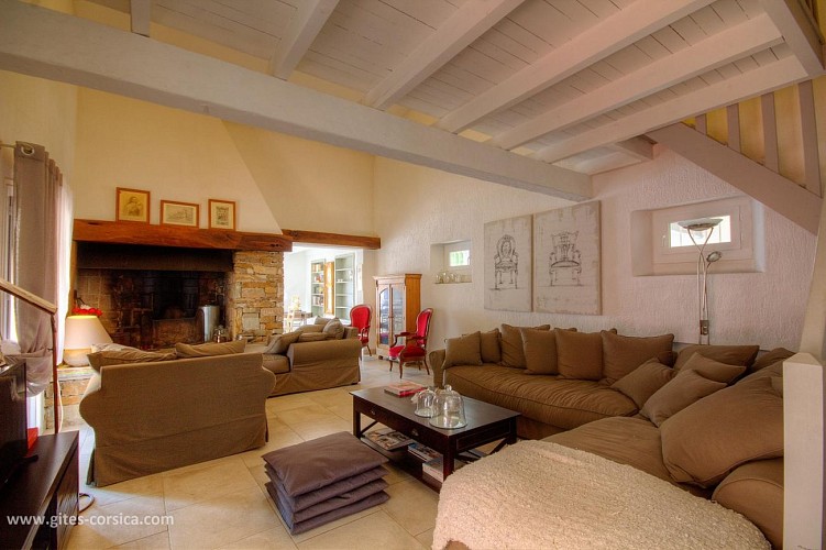 L'ENCLOS DU VIEUX CHÊNE