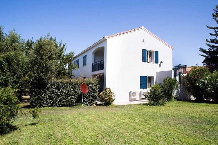 LES MÛRIERS 1 - "ALZU"