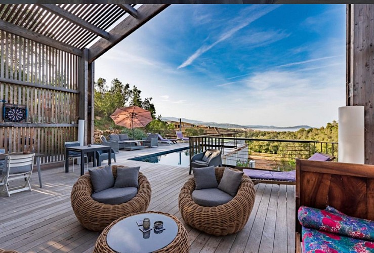 La terrasse, vue mer