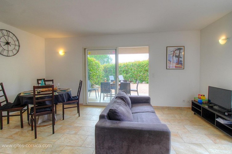 APPARTEMENT NUMÉRO 8