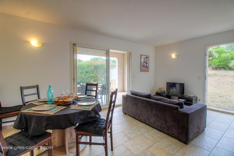 APPARTEMENT NUMÉRO 8